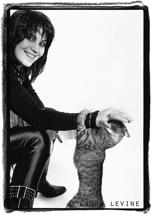Joan Jett NYC 1981 © Laura Levine