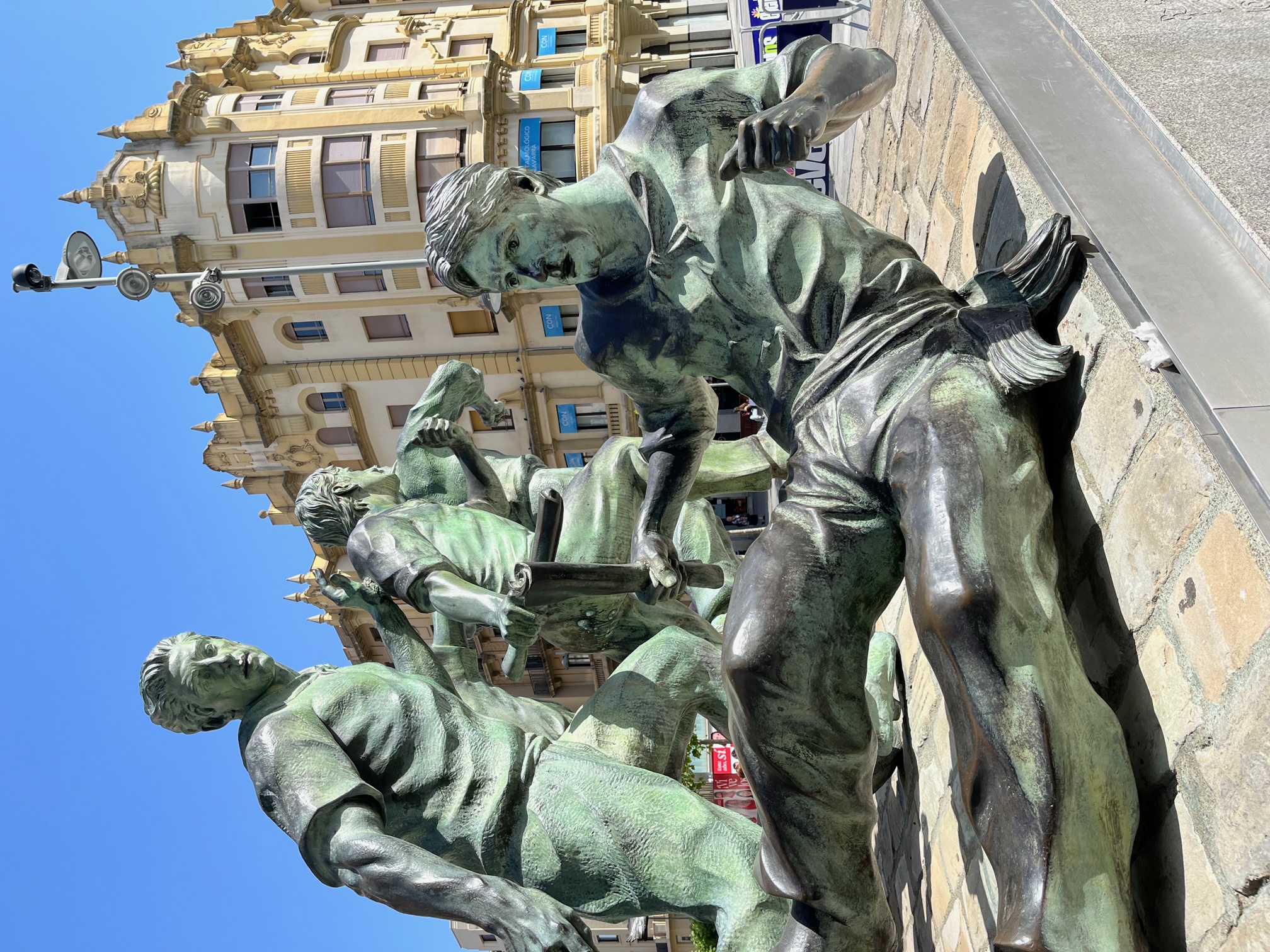 Pamplona-Statuary-2
