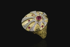 Maya Ring, Corrado Sacchi