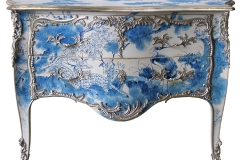 LXV CHEST OF DRAWERS
