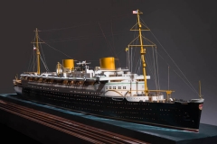 Bremen, 1:144 illuminated waterline model, about 1931–3Peabody Essex Museum, Gift of Leon Lawrence Sidell, 1969,M13662. © Peabody Essex Museum. Photo by Walter Silver.
