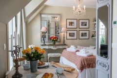 Saumur, dining, Paris Perfect
