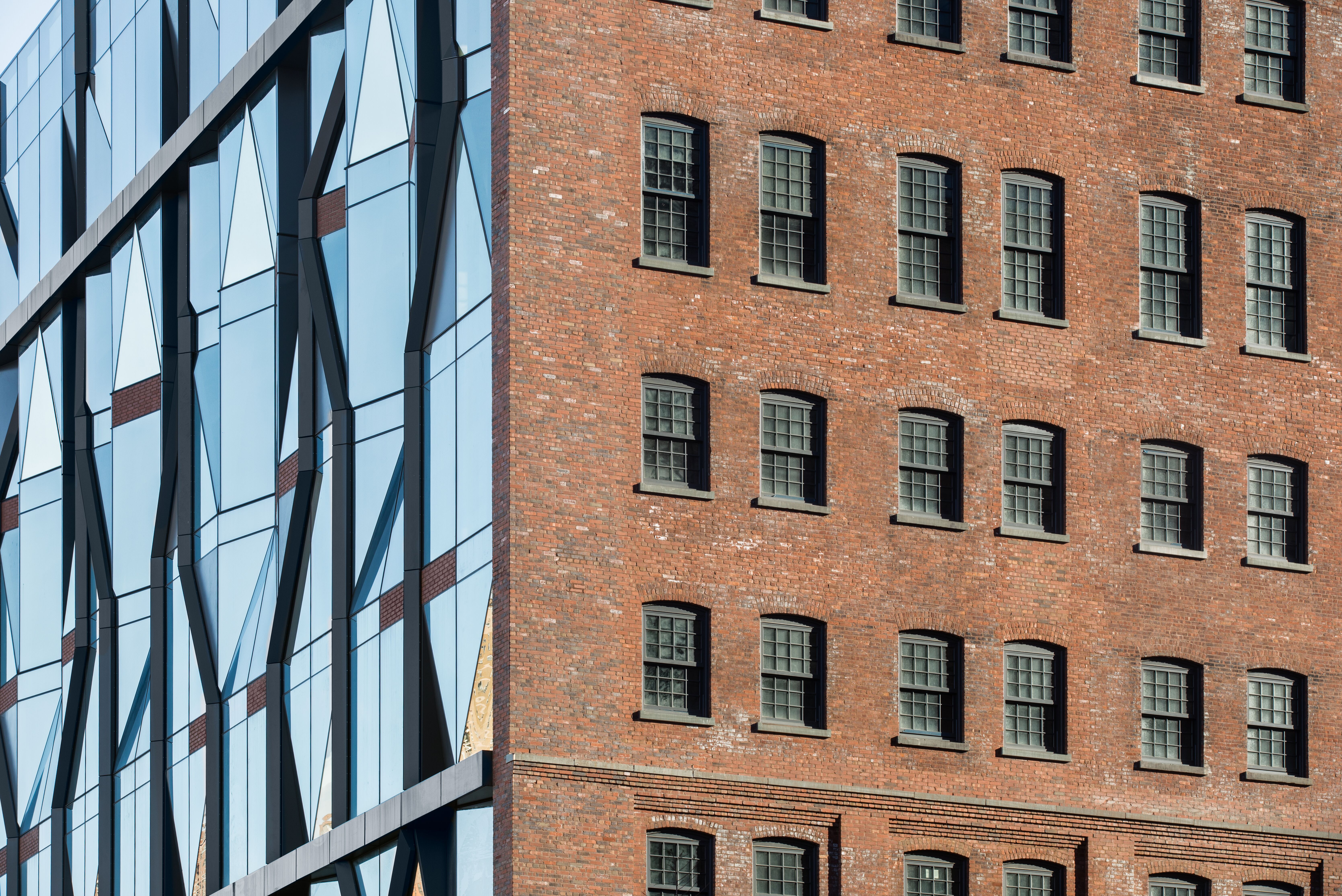 Built in partnership with Triangle Assets, the 230,000-square-foot property includes 10 stories of open floor plates, each with original detailing that recall Brooklyn’s industrial age.