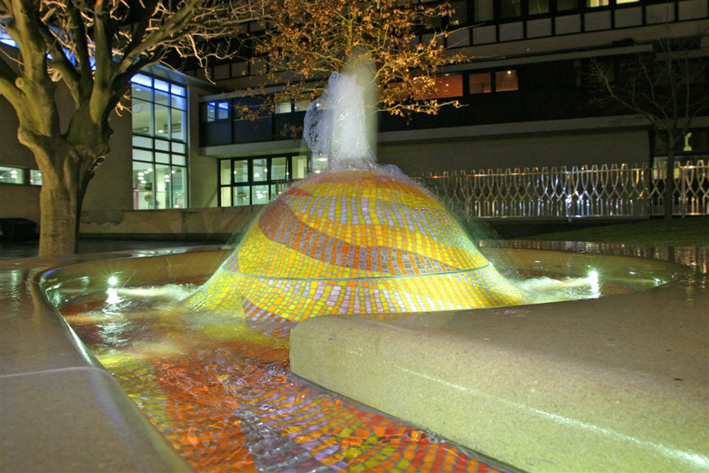 fountain_view_up_rill