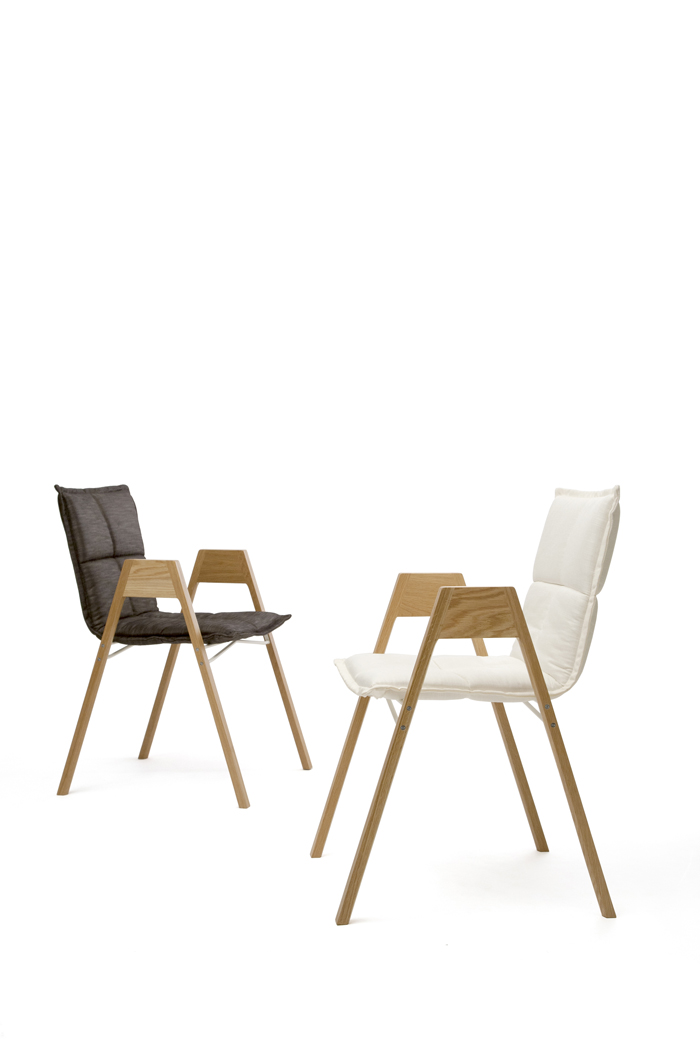 m2l_inno-lab-001-two-chairs