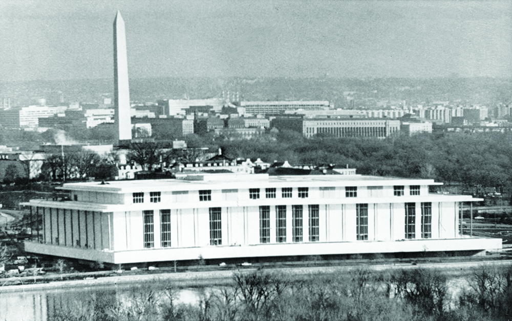 5/19/1971 Washington D.C. The John F. Kennedy Center for the Performing Arts borders the Potomac River in Washington. The Washington Monument is in background.NYTCREDIT: ASSOCIATED PRESS