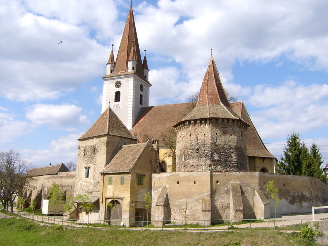 Country: RomaniaSite: Landscape of Fortified Churches in Southern Transylvania, RomaniaCaption: General view of site: fortified church in CristianImage Date: June 2008Photographer: Coordination Office for Fortified ChurchesProvenance: 2010 Watch NominationOriginal: from Share File